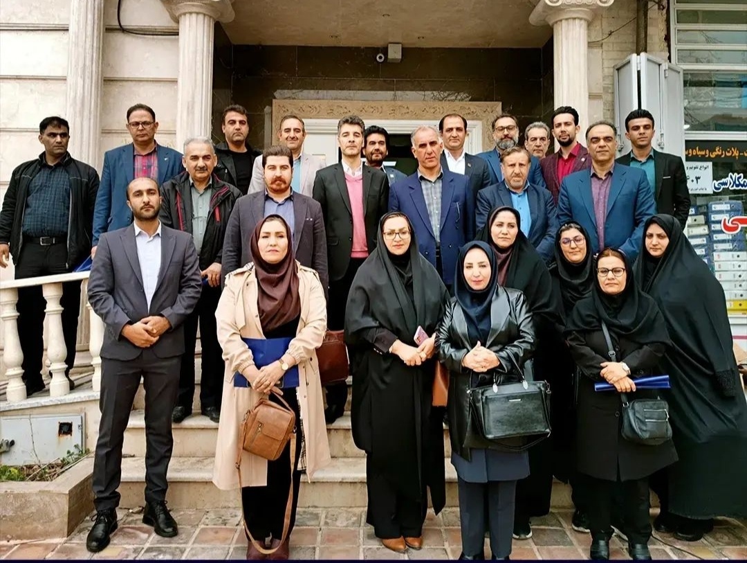 رئیس کانون وکلای استان لرستان: فقدان حقوقدان سبب ایجاد اختلال در قانون گذاری می شود، کمیسیون قضایی در مجلس شورای اسلامی بعد از دوسال تشکیل شده است