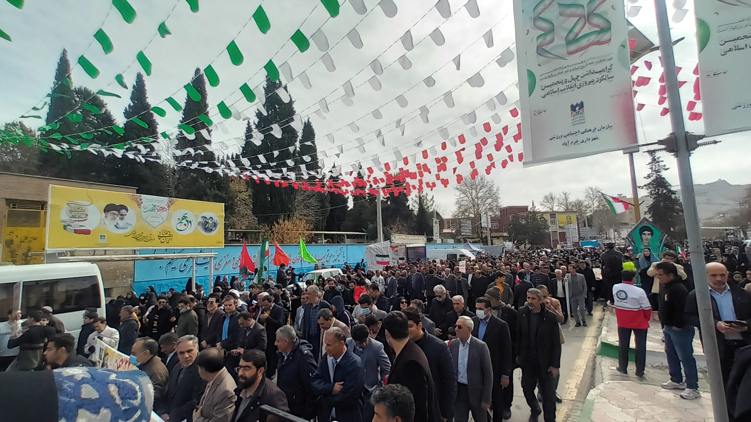 حضور مردم درجشن پیروزی ۴۵سالگی انقلاب اسلامی ایران