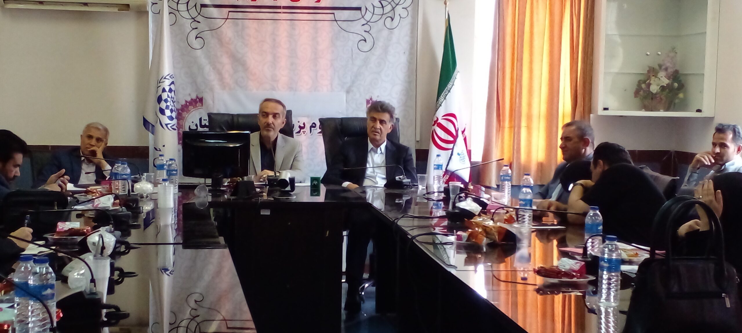 نشست خبری اصحاب رسانه با کاظم مرادی فرد رئیس هیات مدیره مجمع خیرین سلامت استان لرستان / بیماران لب شکری رایگان درمان میشوند