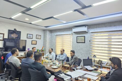 بررسی راهکارهای توسعه لرستان در نشست نخبگان دانشگاهی و فعالان اقتصادی؛ از آسیب‌شناسی فرهنگی تا نقش صنعت در پیشگیری از آسیب‌های اجتماعی